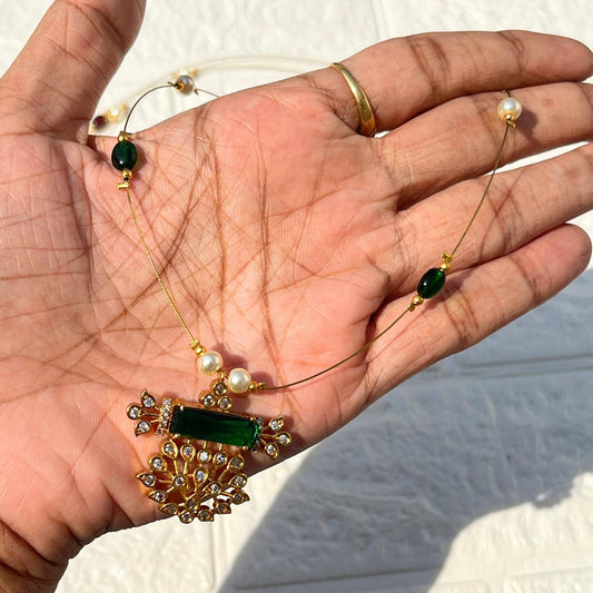 Floral Pendant Invisible Necklace