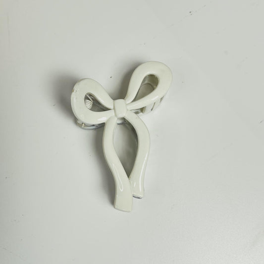 Long Tail Bow Claw Clip - Medium
