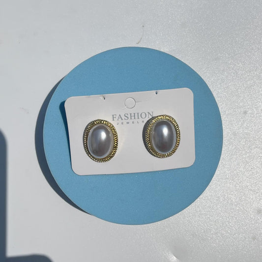 Classic Pearl Oval Stud Earrings