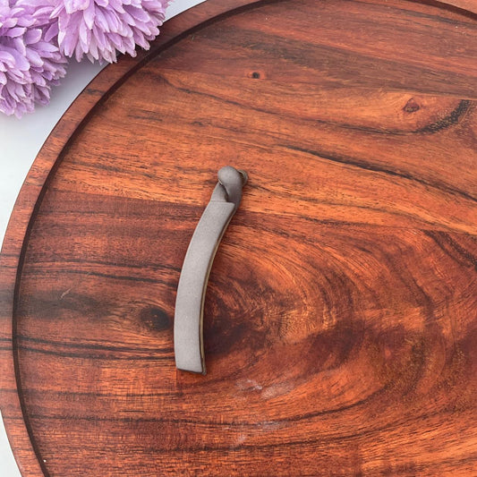 Matte Everyday Banana Clip - small 8cm
