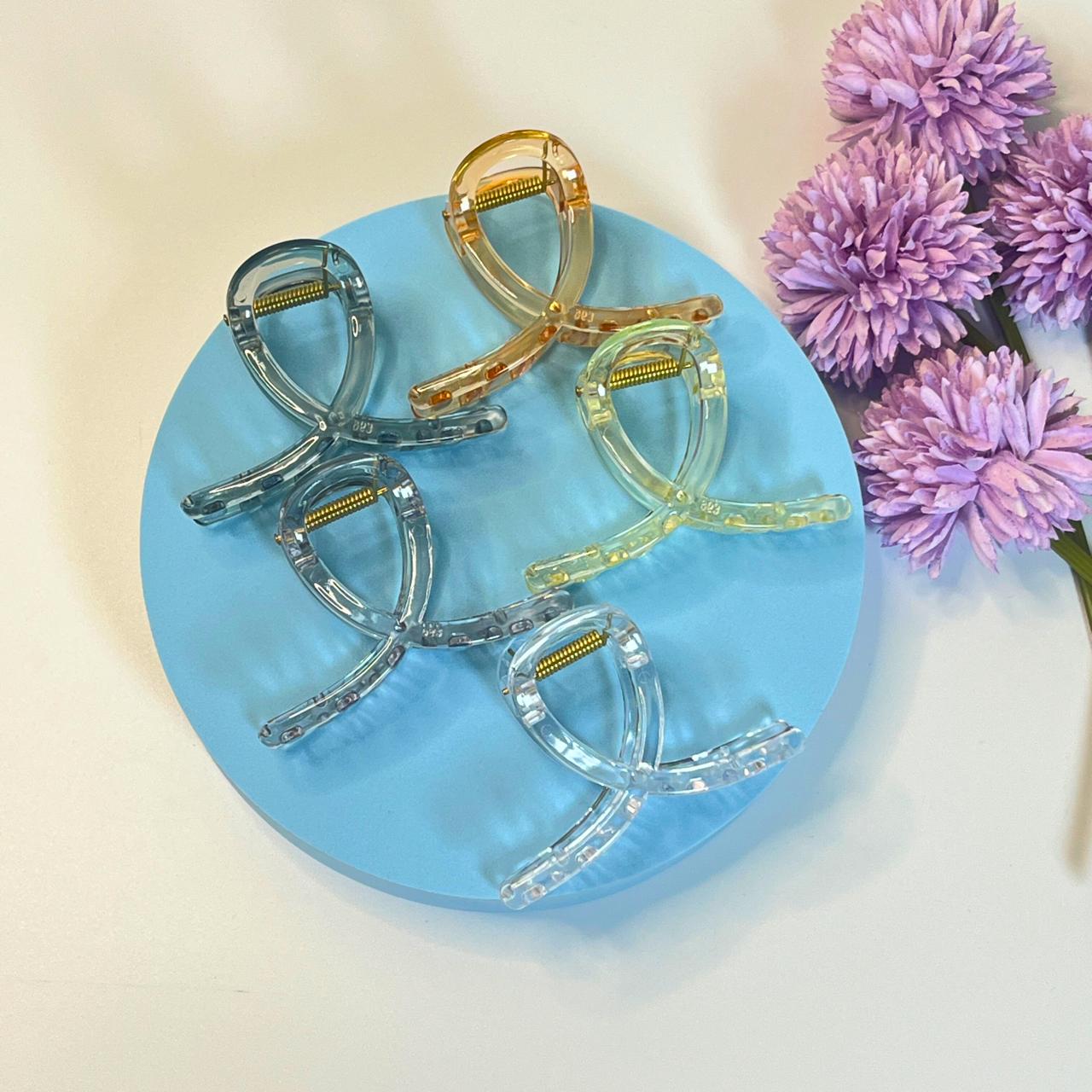 Crystal Clear Acrylic Hair Claw - Medium
