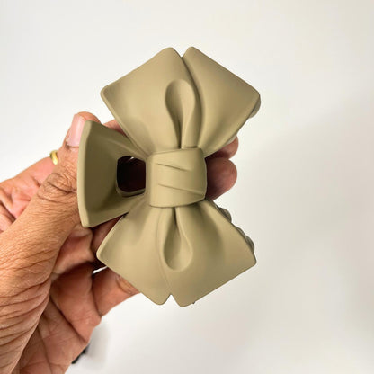 Matte Bow Hair Claw Clip