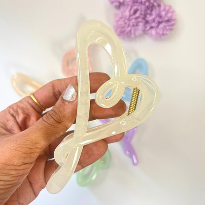 Abstract Loop Hair Claw Clip