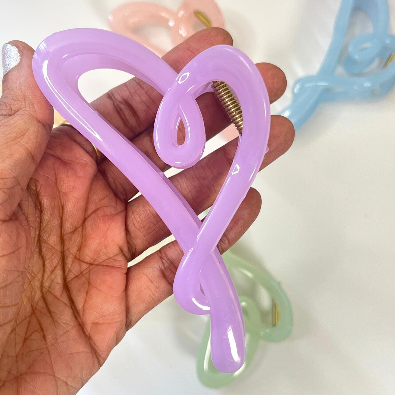Abstract Loop Hair Claw Clip