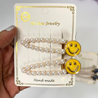 Pearl Smile Hair Clip Set