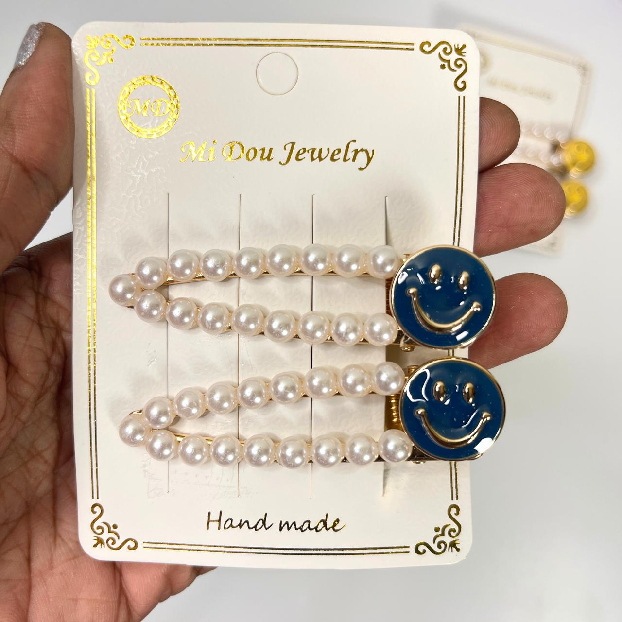 Pearl Smile Hair Clip Set