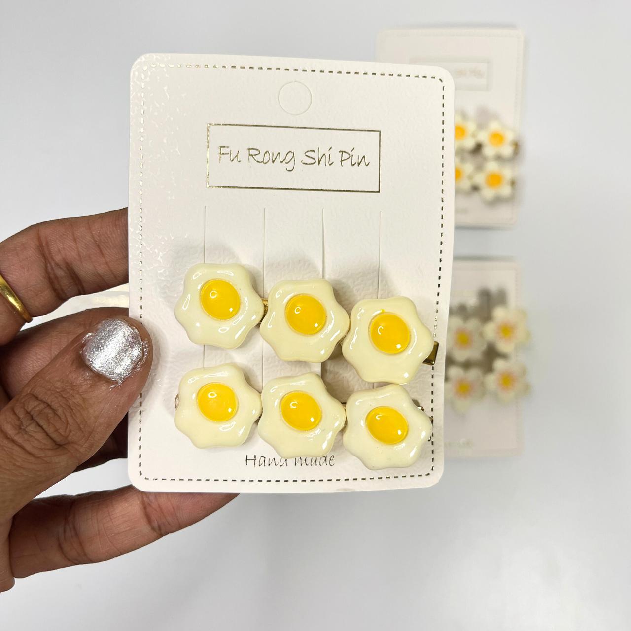 Daisy Flower Hair Clip Set (2 Pieces)