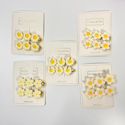 Daisy Flower Hair Clip Set (2 Pieces)
