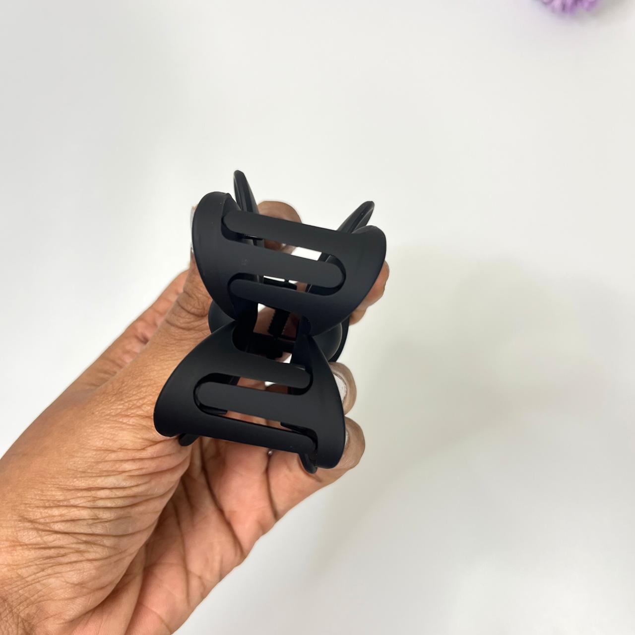 Matte Daisy Flower Hair Claw Clip - Large
