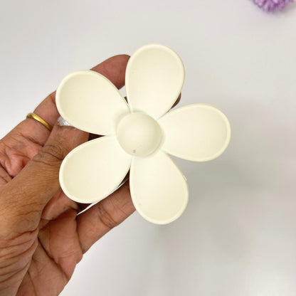 Matte Daisy Flower Hair Claw Clip - Large
