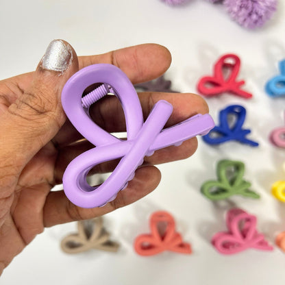Minimal half Twist Hair Claw Clip