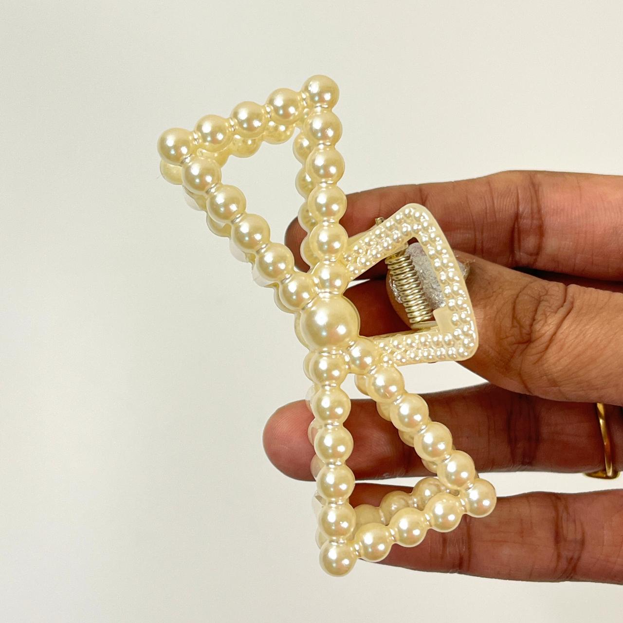 Pearl Charm Hair Claw Clip