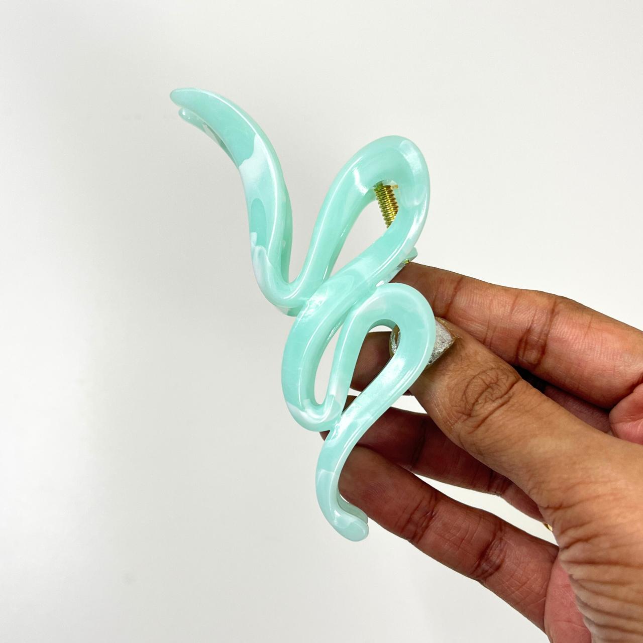 Squiggle Chic Hair Claw - Large