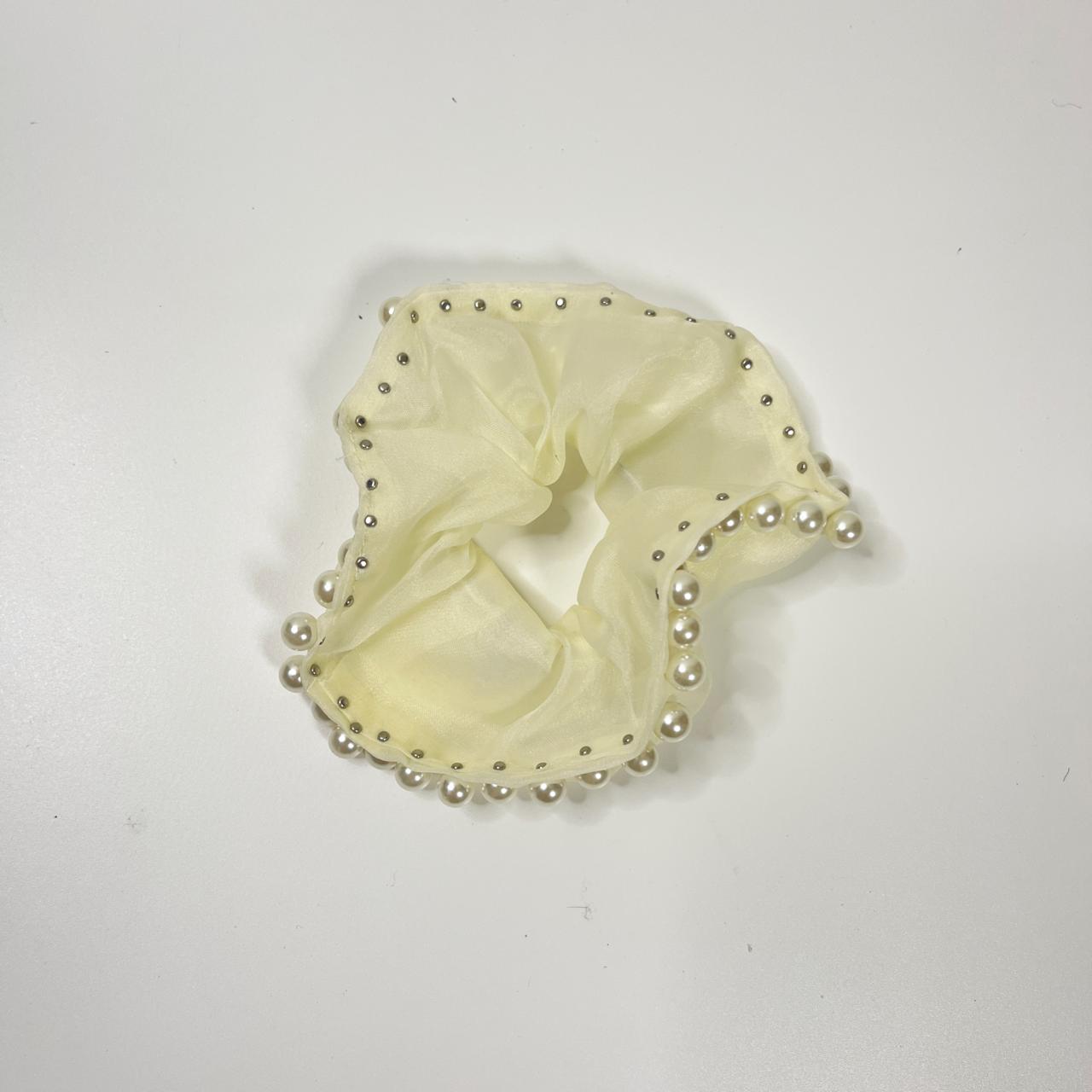 Pearl Chiffon Scrunchie (Pack of 1)