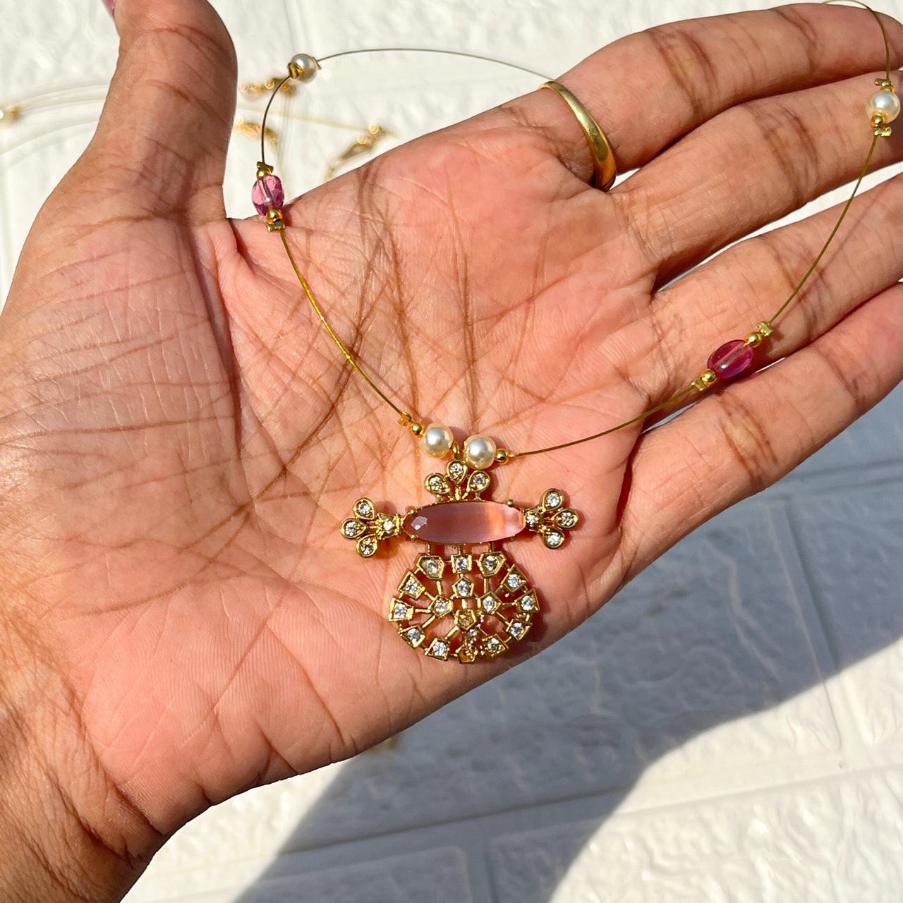Floral Pendant Invisible Necklace
