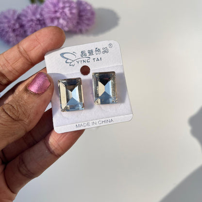 Minimal Crystal Block Studs