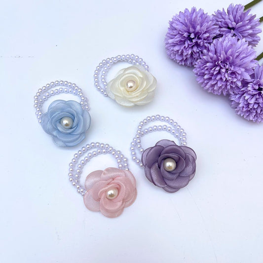 Pearl Bloom Hair Tie 🌸