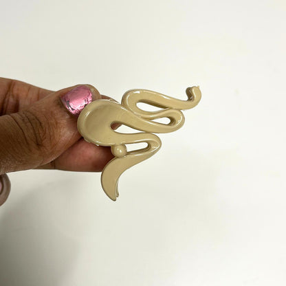 Abstract Curve Mini Claw Hair Clip - Small