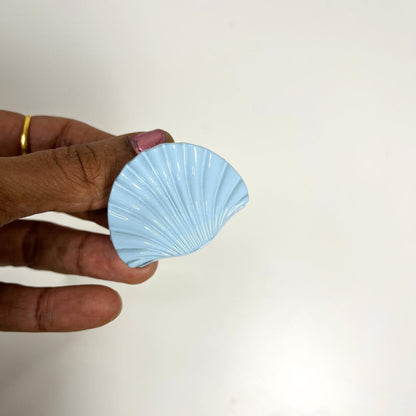 Seashell Shape Mini Claw Hair Clip - Small