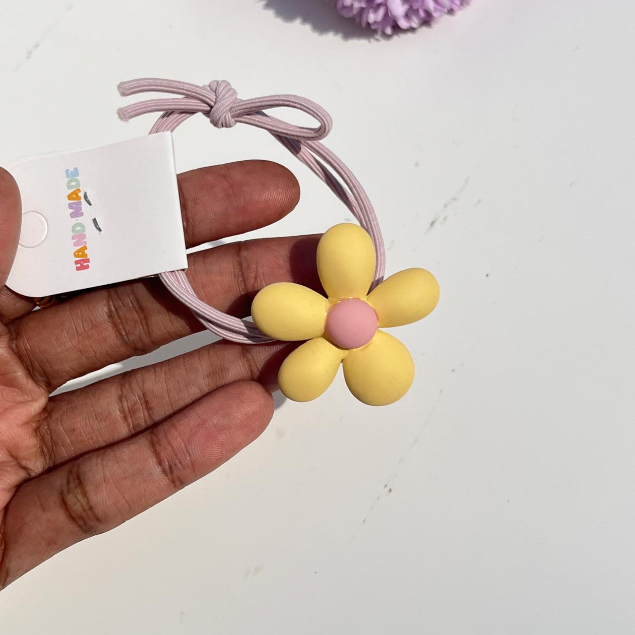 Matte Daisy Flower Elastic Hair Tie (Pack of 1)