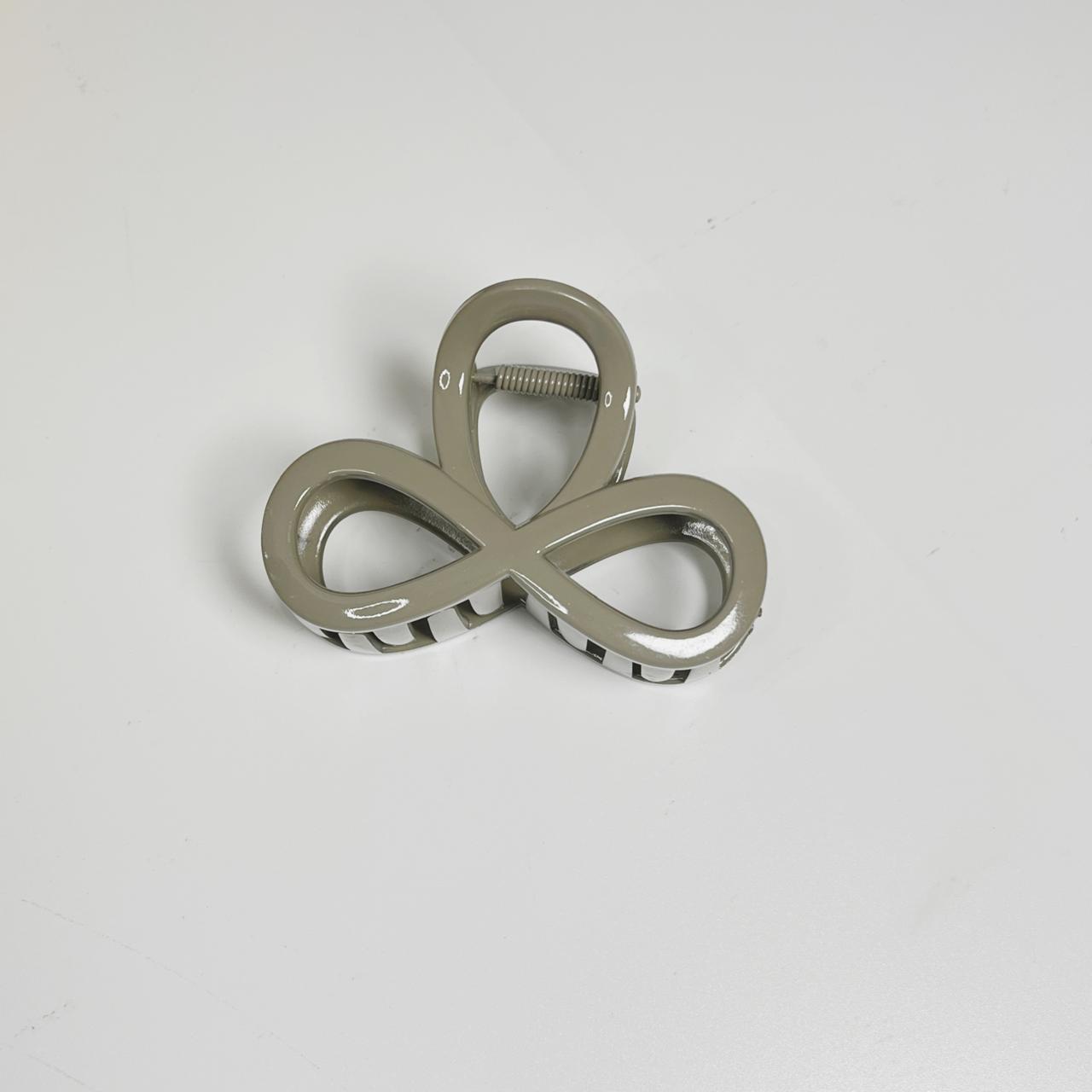 Pastel Loop Bow Claw Clip - Medium