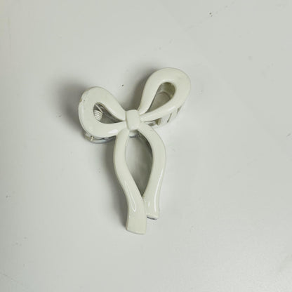 Long Tail Bow Claw Clip - Medium