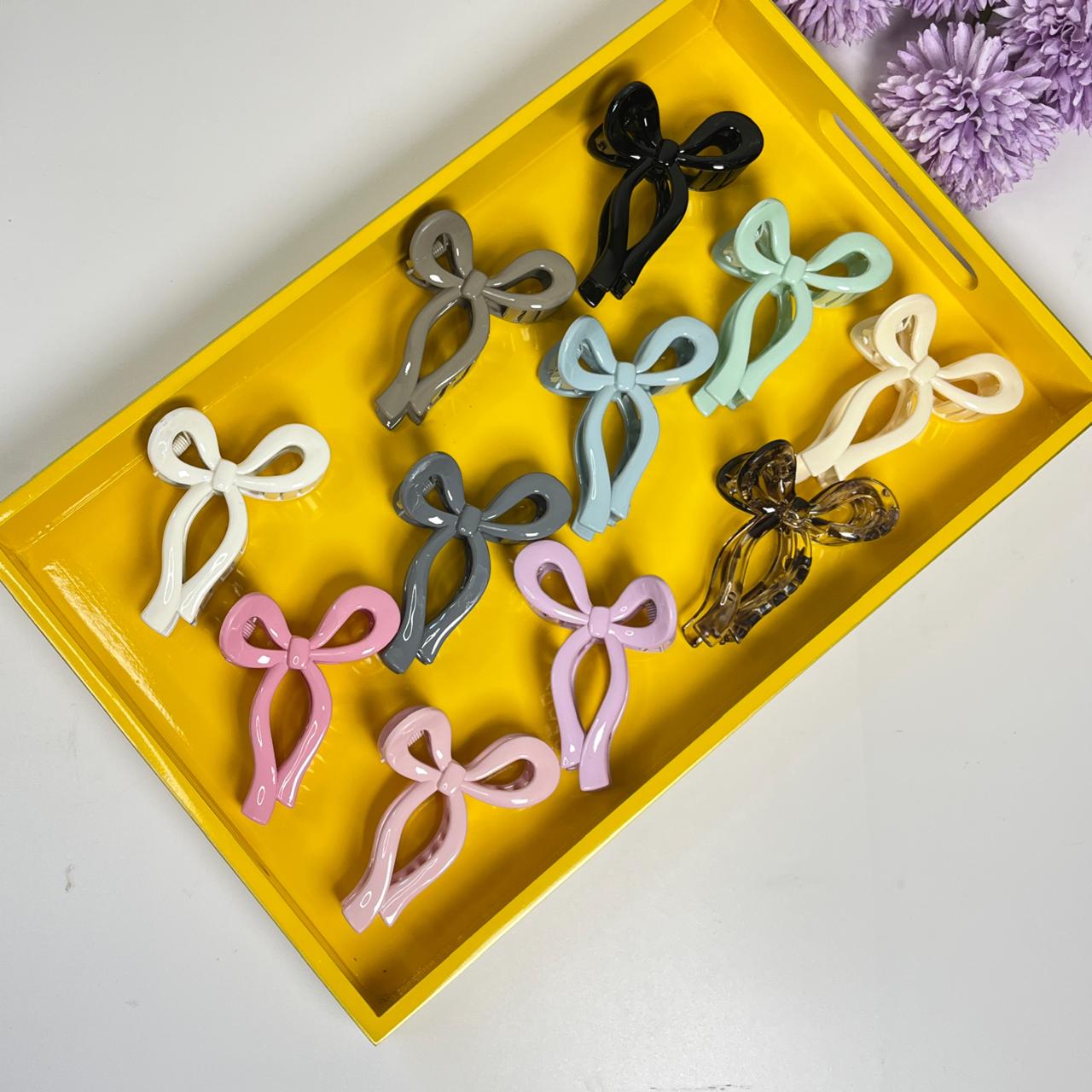 Long Tail Bow Claw Clip - Medium