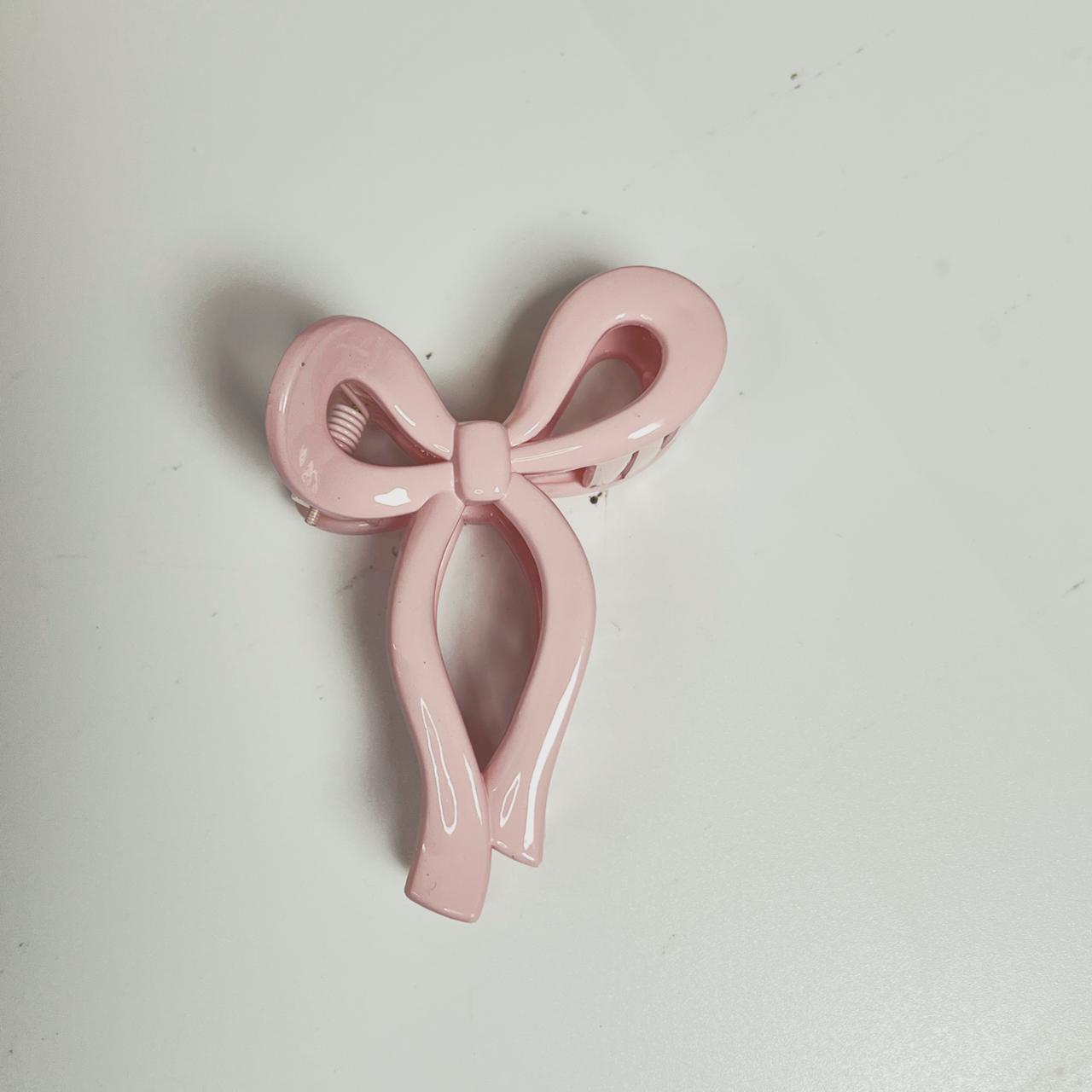 Long Tail Bow Claw Clip - Medium