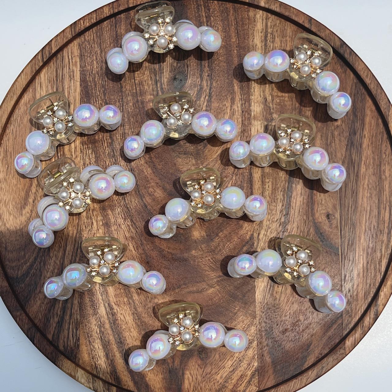 Dewdrop Pearl Claw Clips - Medium