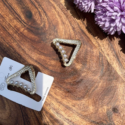 Triora Pearl Crystal Claw Clip
