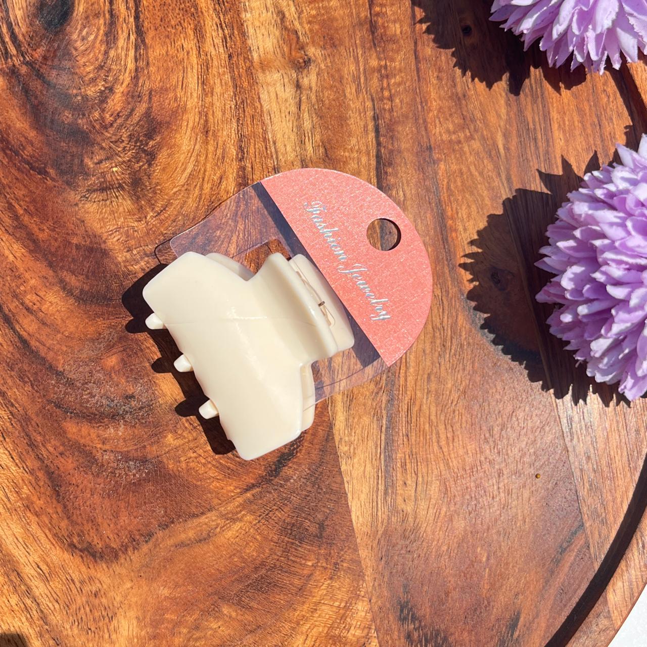 Box shape Everyday Essentials Claw Clip