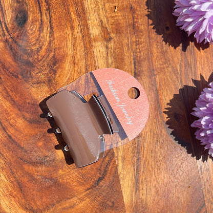 Box shape Everyday Essentials Claw Clip