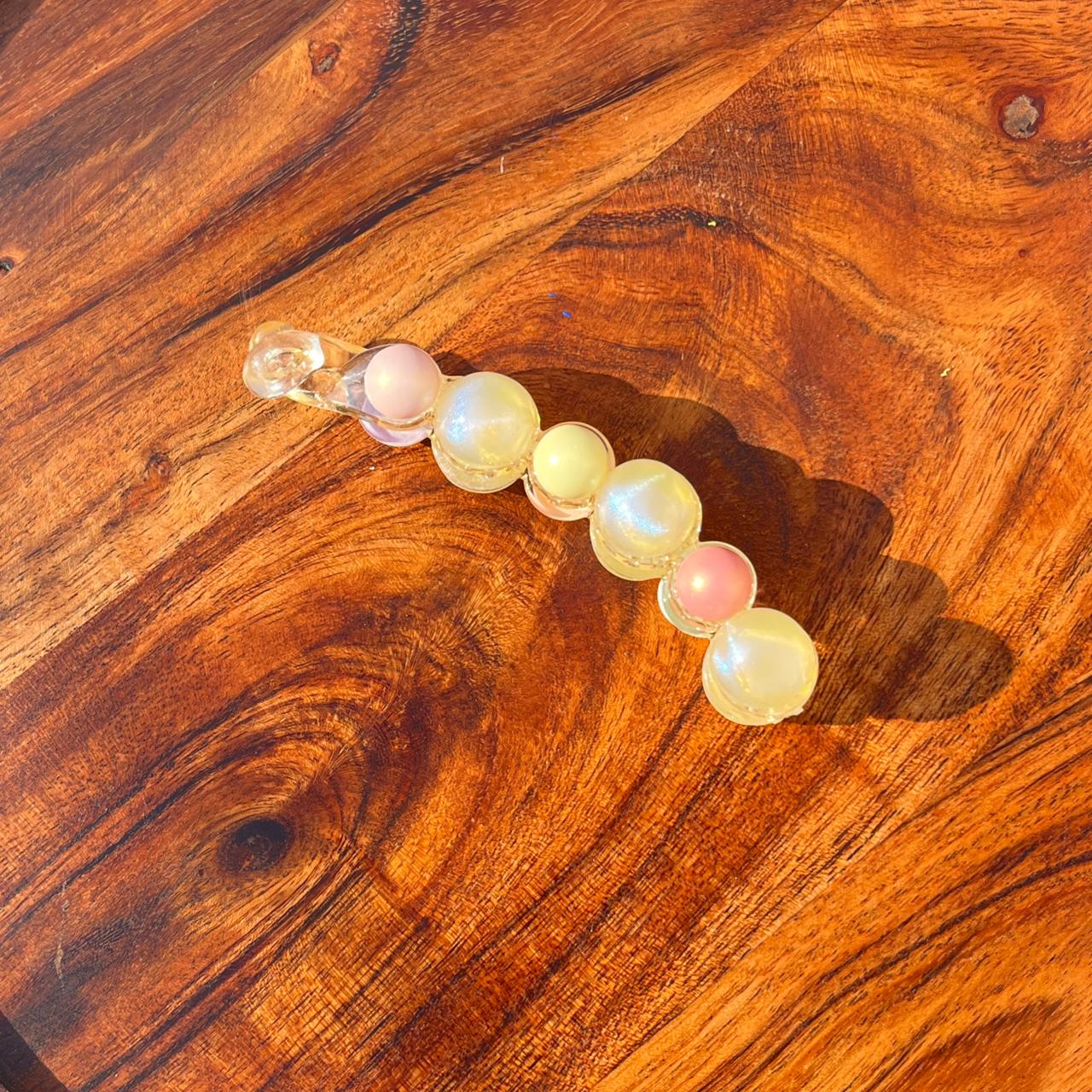 Pearl Pop Pastel Banana Clip - Medium