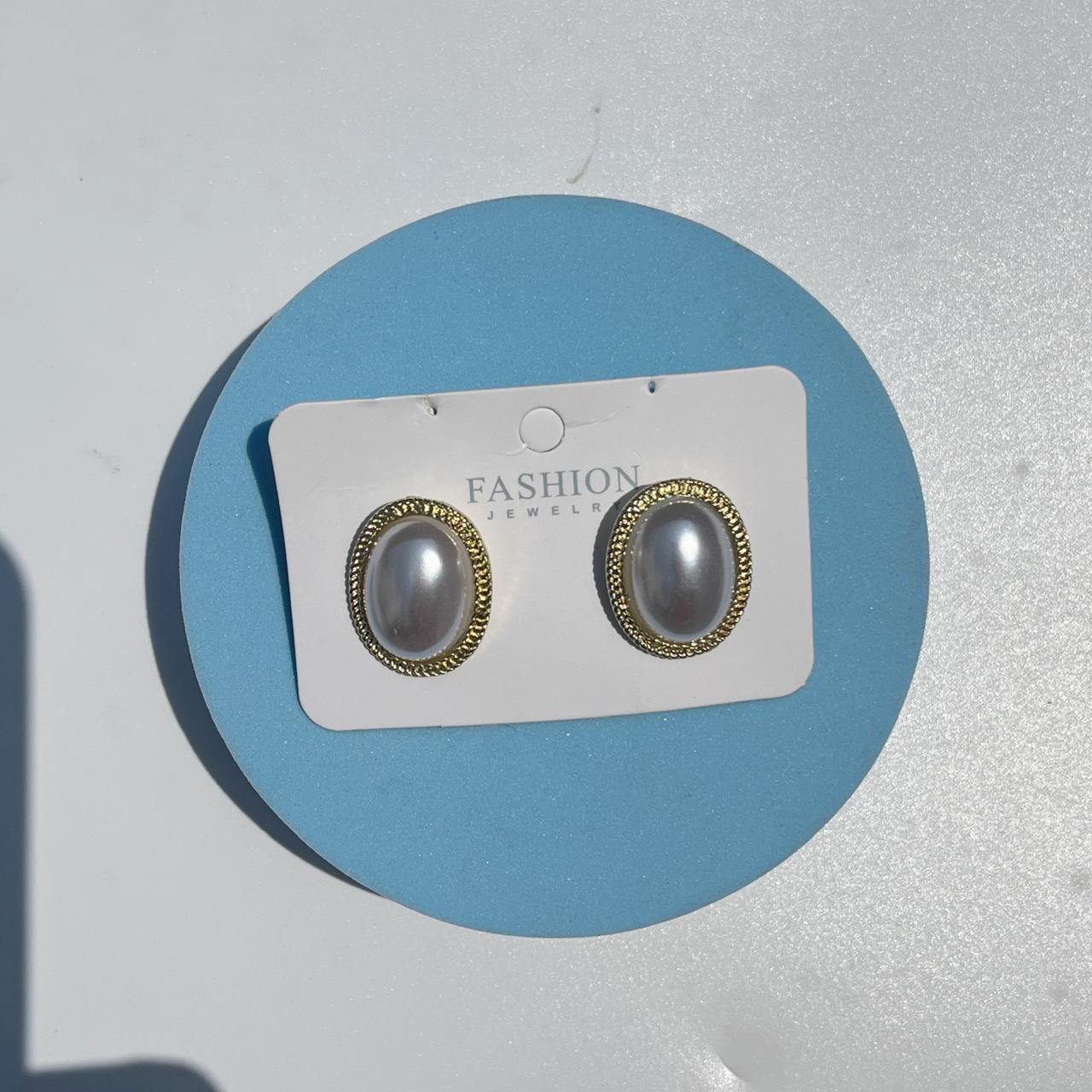 Classic Pearl Oval Stud Earrings