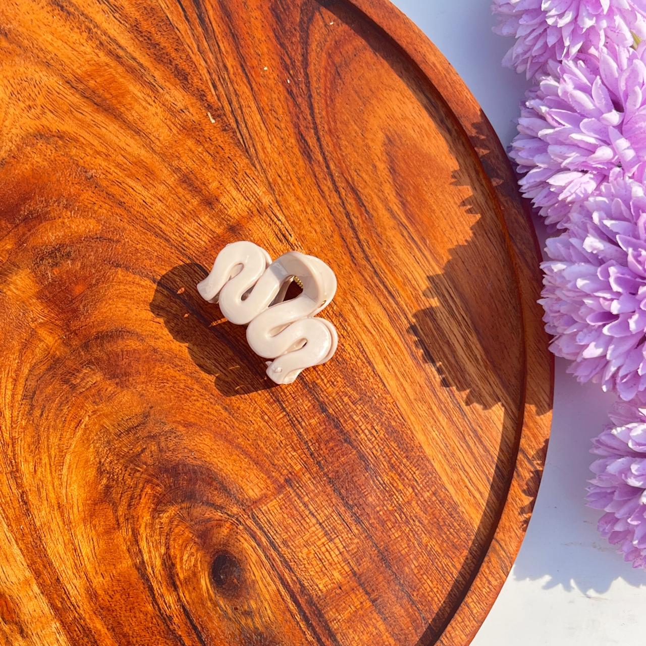 Wave Design Claw Clips(Small) – Pastel Glossy Collection