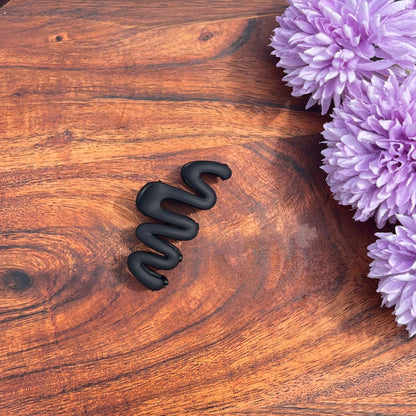 Matte Wave Design Claw Clip - Medium