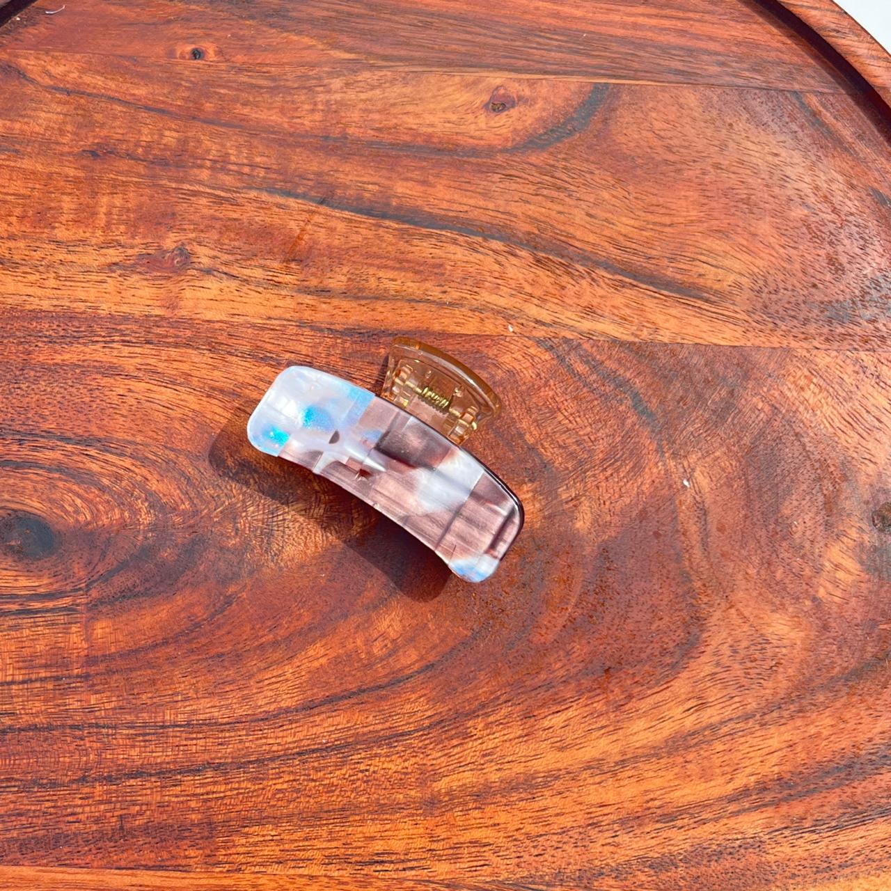 Prism Glow Marble Hair Claw - Medium