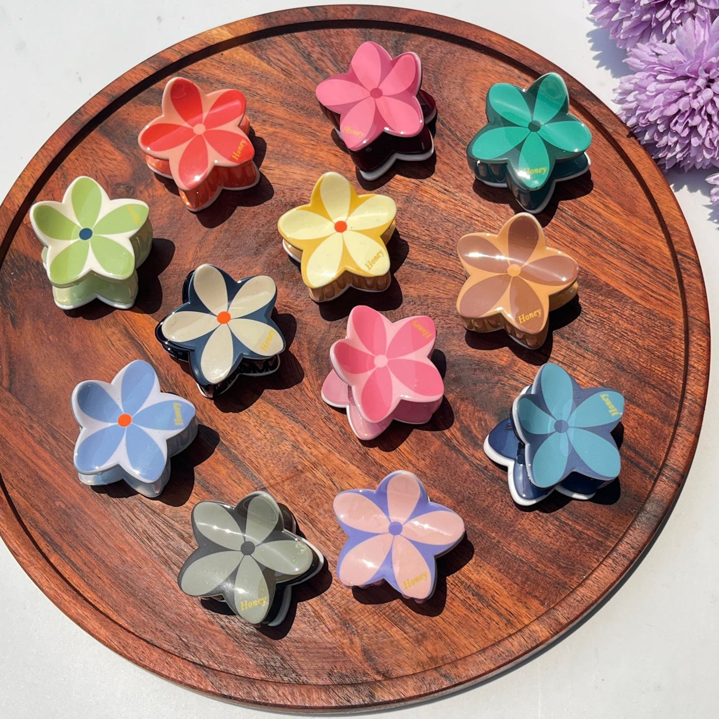 Honey Daisy Bloom Claw Clip - Medium