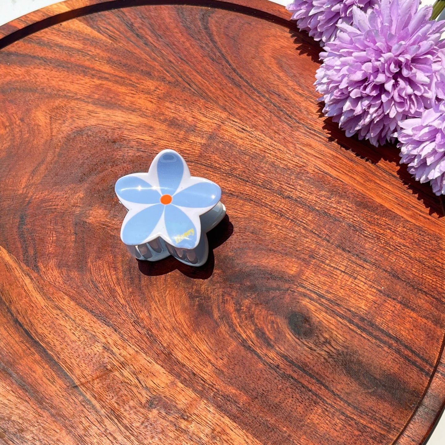 Honey Daisy Bloom Claw Clip - Medium