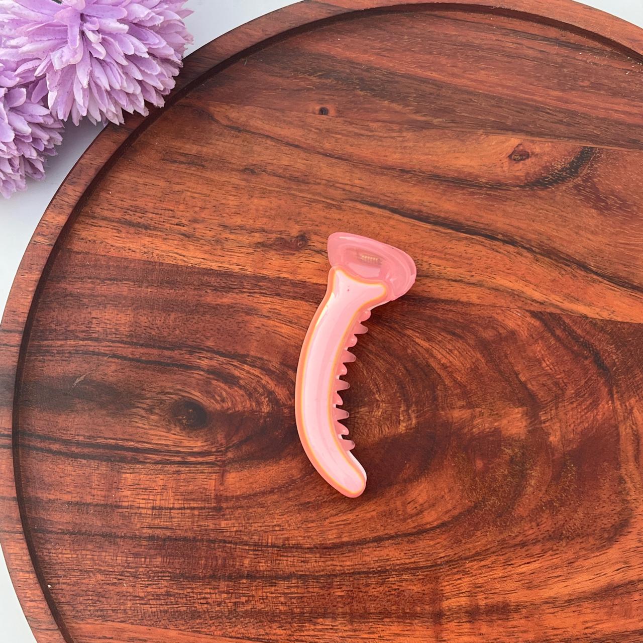 Dual-Tone Glossy Banana Clip - Medium 8cm