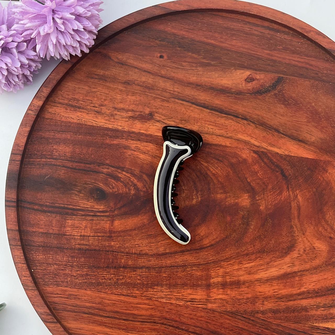 Dual-Tone Glossy Banana Clip - Medium 8cm