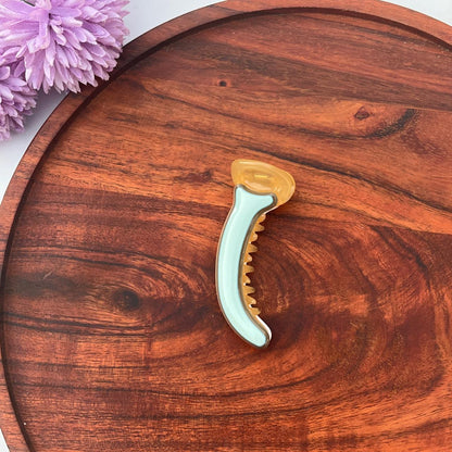 Dual-Tone Glossy Banana Clip - Medium 8cm