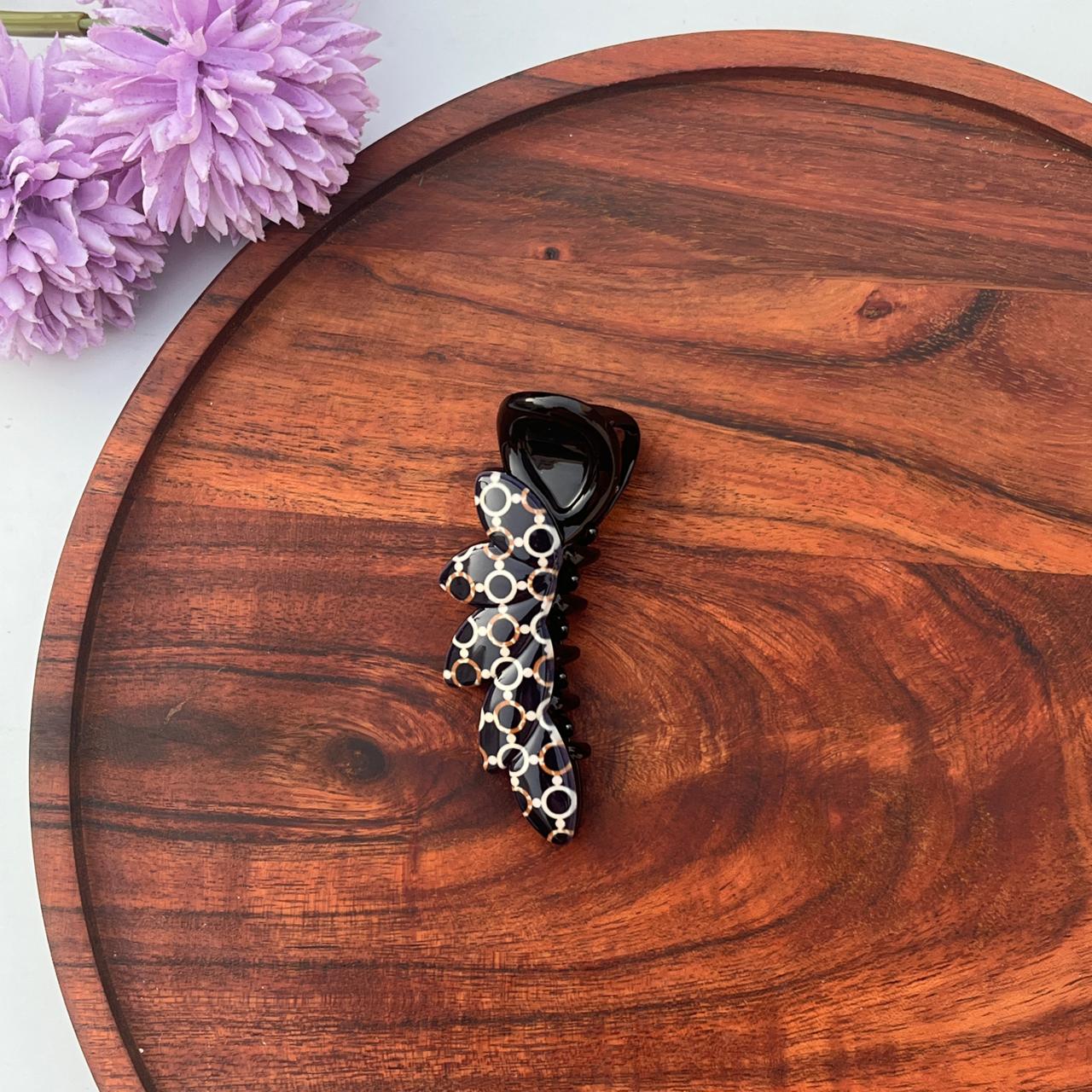 Leaf Curve Banana Clip - Medium 8cm