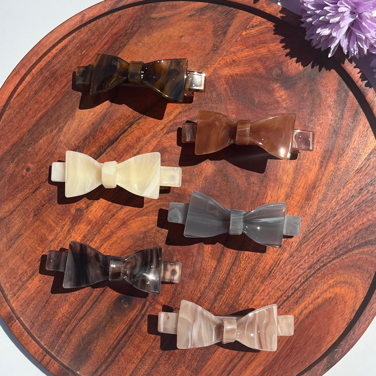 Geometric Bow Shape Barrette clip - Medium 8.5cm