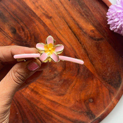 Petal Pop Hair Claw- 8cm Medium