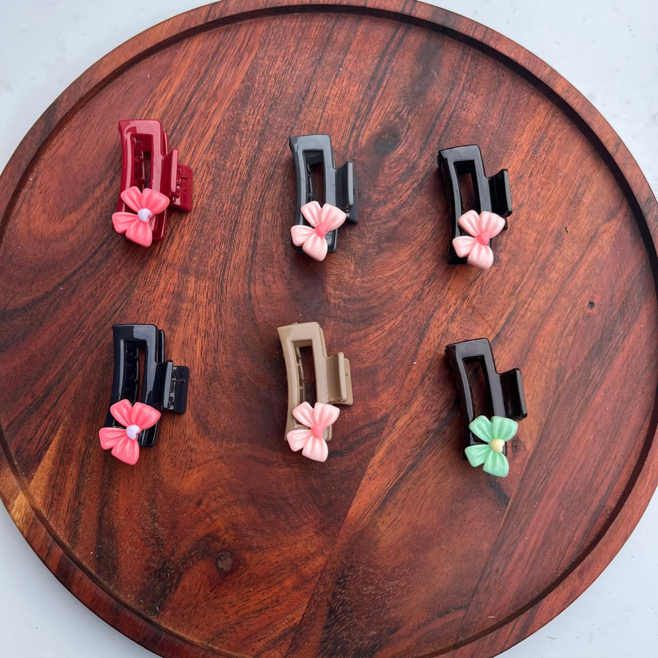 Blossom Edge Rectangle Claw Clip - small 4.5cm