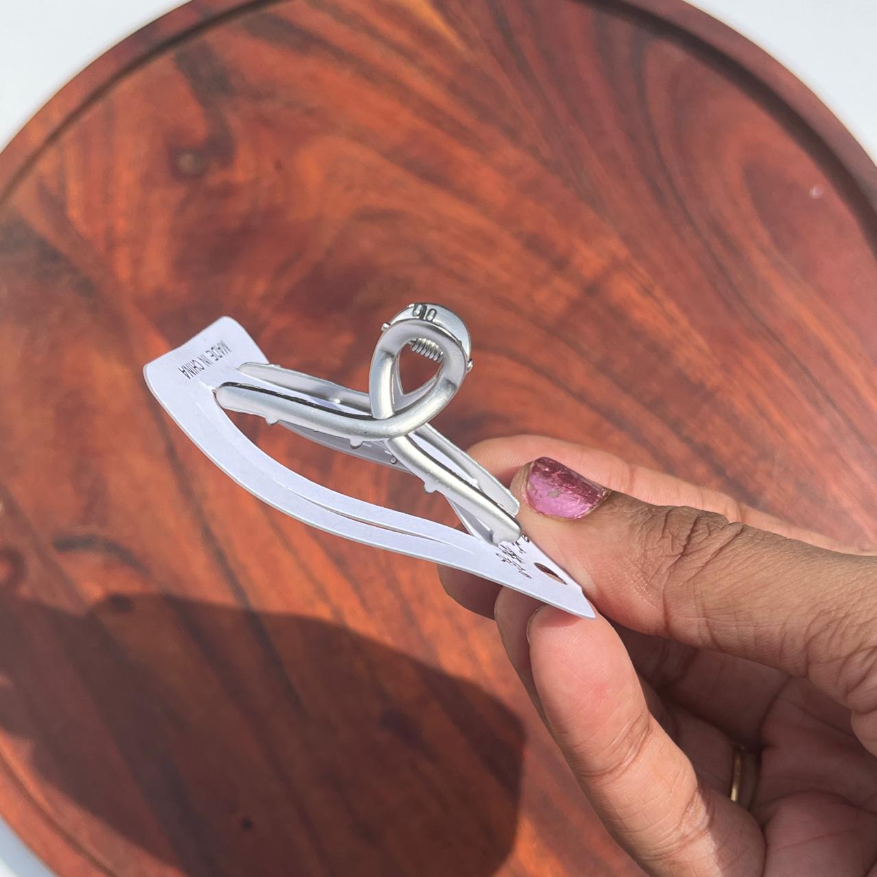 Elegant Twisted Knot Metal Hair Claw Clip - Medium 5cm