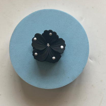 Scalloped Flower Polka Dot Claw Clip- Small 4cm