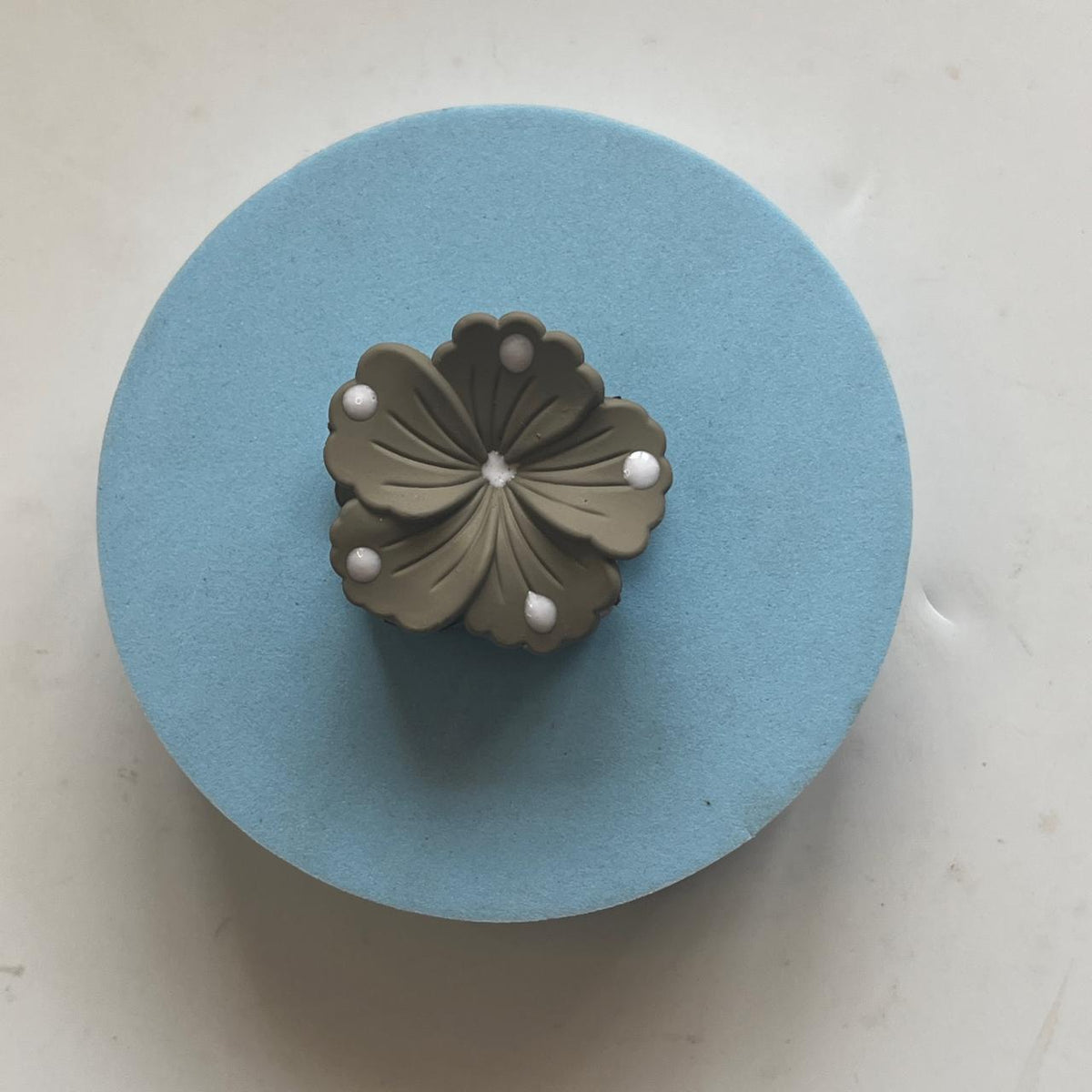 Scalloped Flower Polka Dot Claw Clip- Small 4cm