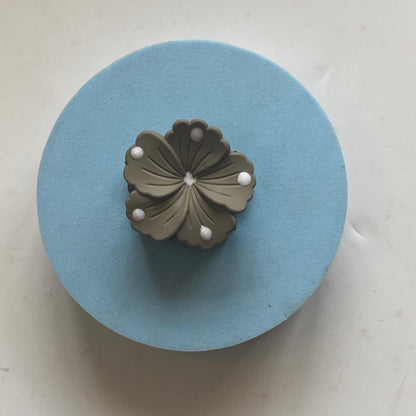 Scalloped Flower Polka Dot Claw Clip- Small 4cm